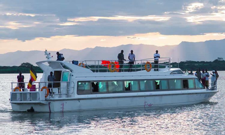 5 Days Kigali City Tour & Lake Kivu Experience — 5-day safari in Rwanda: Urban culture meets lakeside calm.