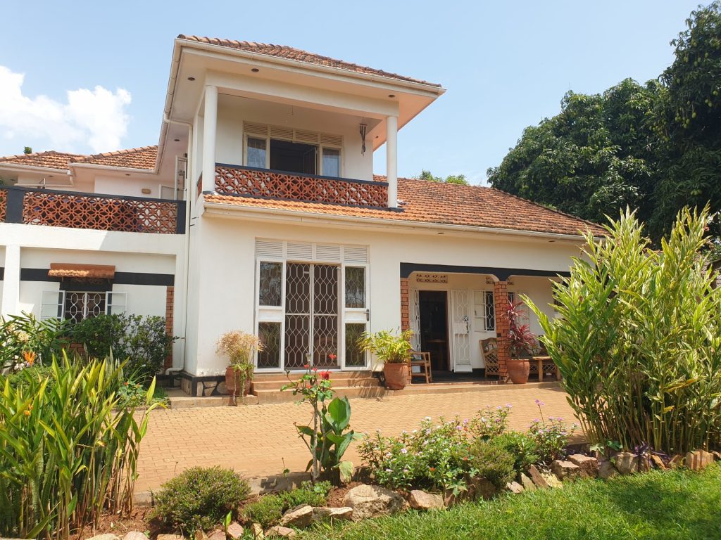 Allison and Dave Guest House